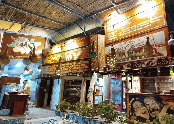 לינה וארוחת בוקר Sirincem איזמיר